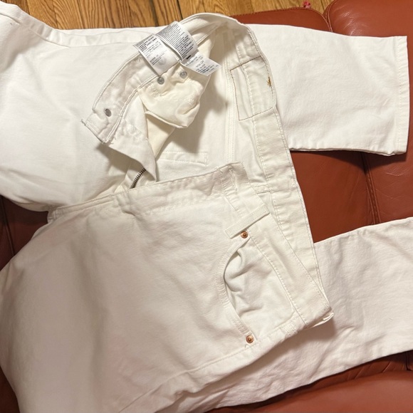 🔥511 Levi's Men's Slim Jeans in Crisp White 36”W
34”Length - Picture 4 of 7